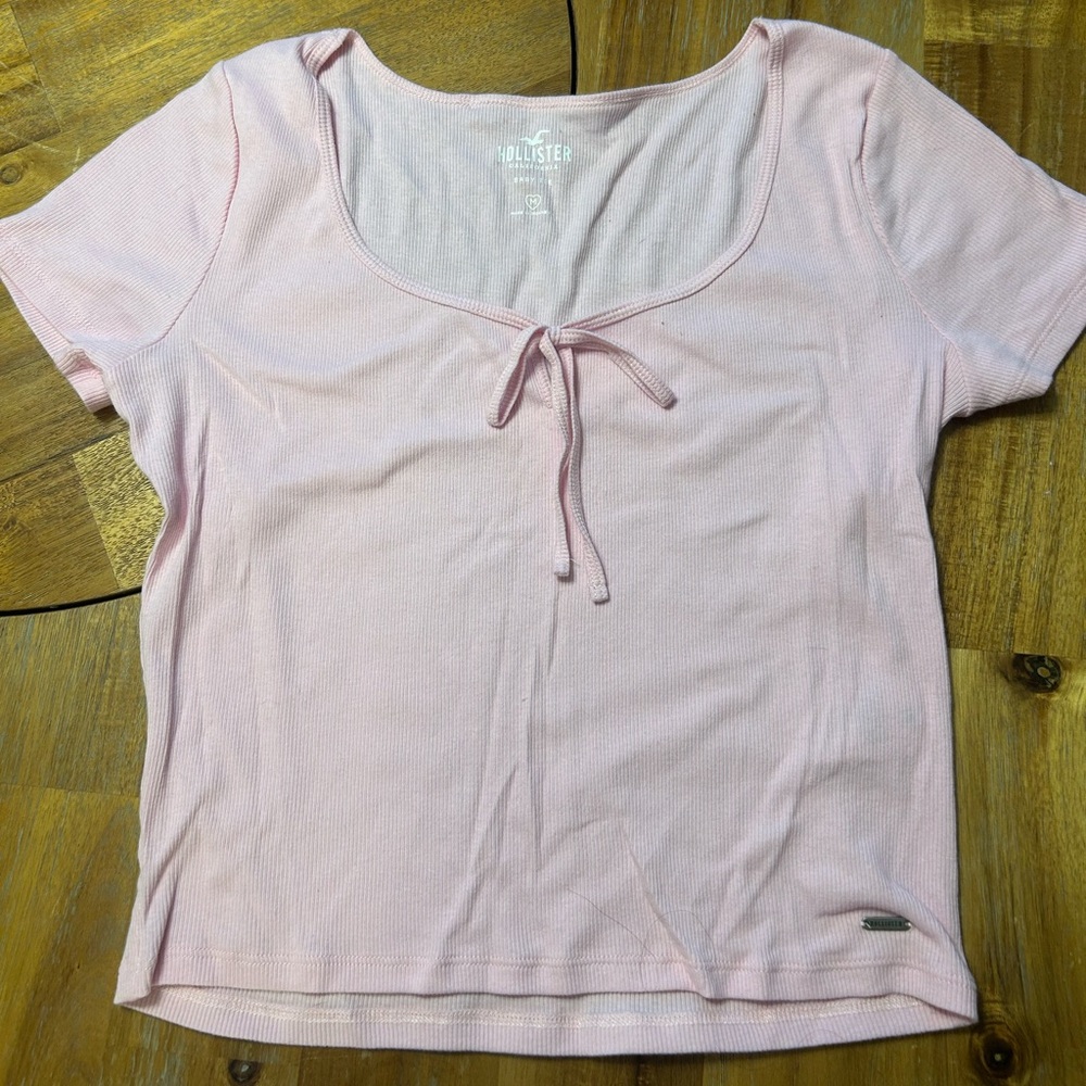 Hollister Basic Light Pink Bow Baby Tee